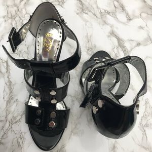 Ladies shoes BCBG Paris